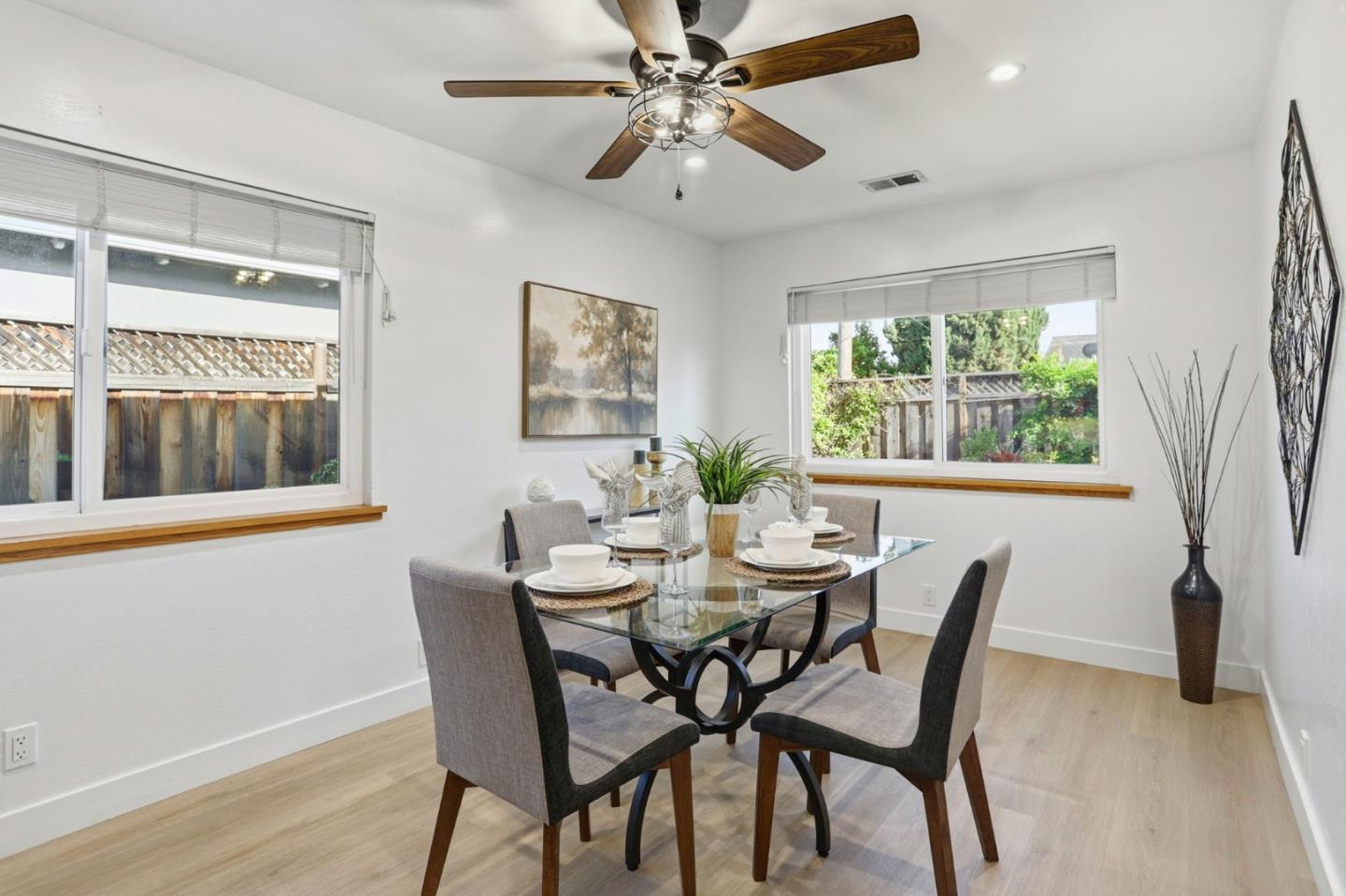 Detail Gallery Image 14 of 41 For 1540 Santa Monica Ave, San Jose,  CA 95118 - 3 Beds | 2 Baths