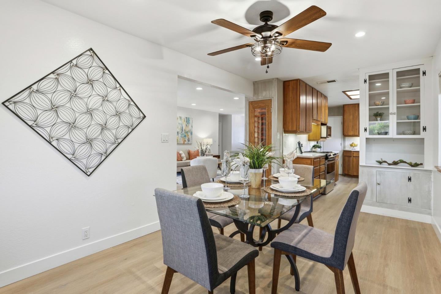 Detail Gallery Image 15 of 41 For 1540 Santa Monica Ave, San Jose,  CA 95118 - 3 Beds | 2 Baths