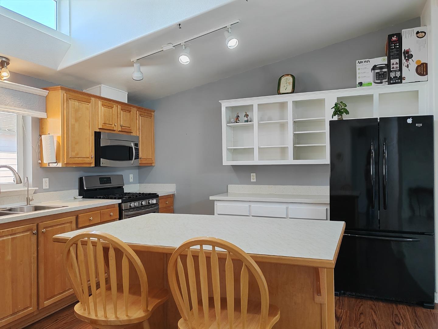 Detail Gallery Image 13 of 36 For 1225 Vienna Dr #72,  Sunnyvale,  CA 94089 - 3 Beds | 2 Baths