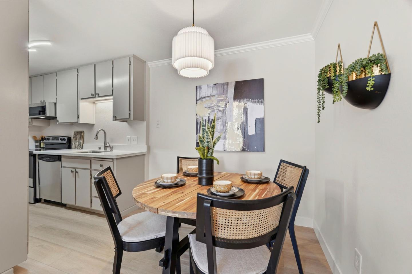 Detail Gallery Image 10 of 32 For 292 Tradewinds Dr #4,  San Jose,  CA 95123 - 1 Beds | 1 Baths