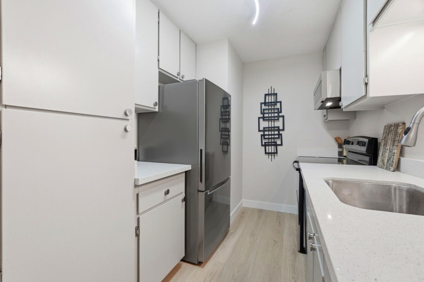 Detail Gallery Image 7 of 32 For 292 Tradewinds Dr #4,  San Jose,  CA 95123 - 1 Beds | 1 Baths