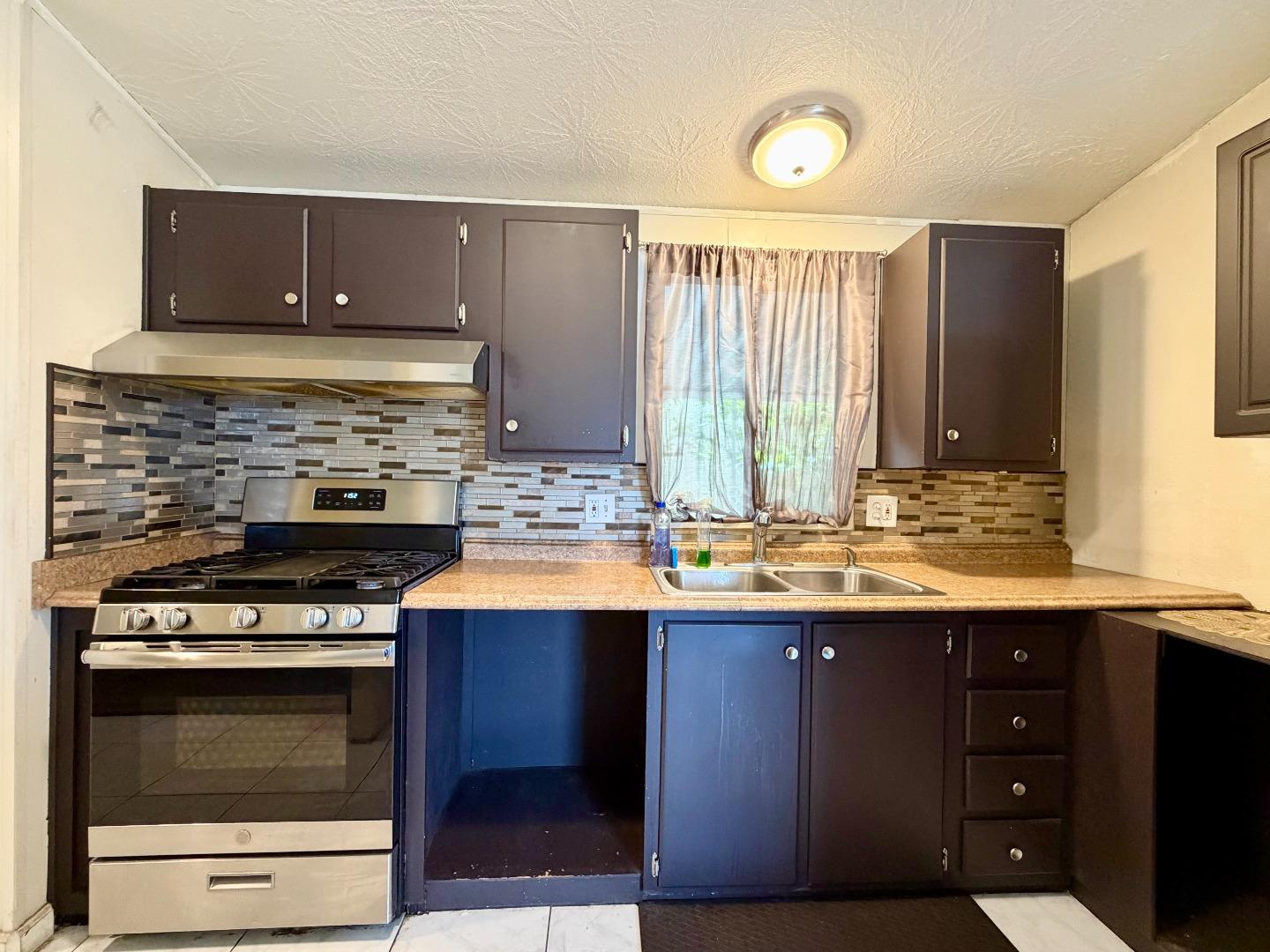 Detail Gallery Image 7 of 17 For 2855 Senter #30,  San Jose,  CA 95111 - 2 Beds | 2 Baths