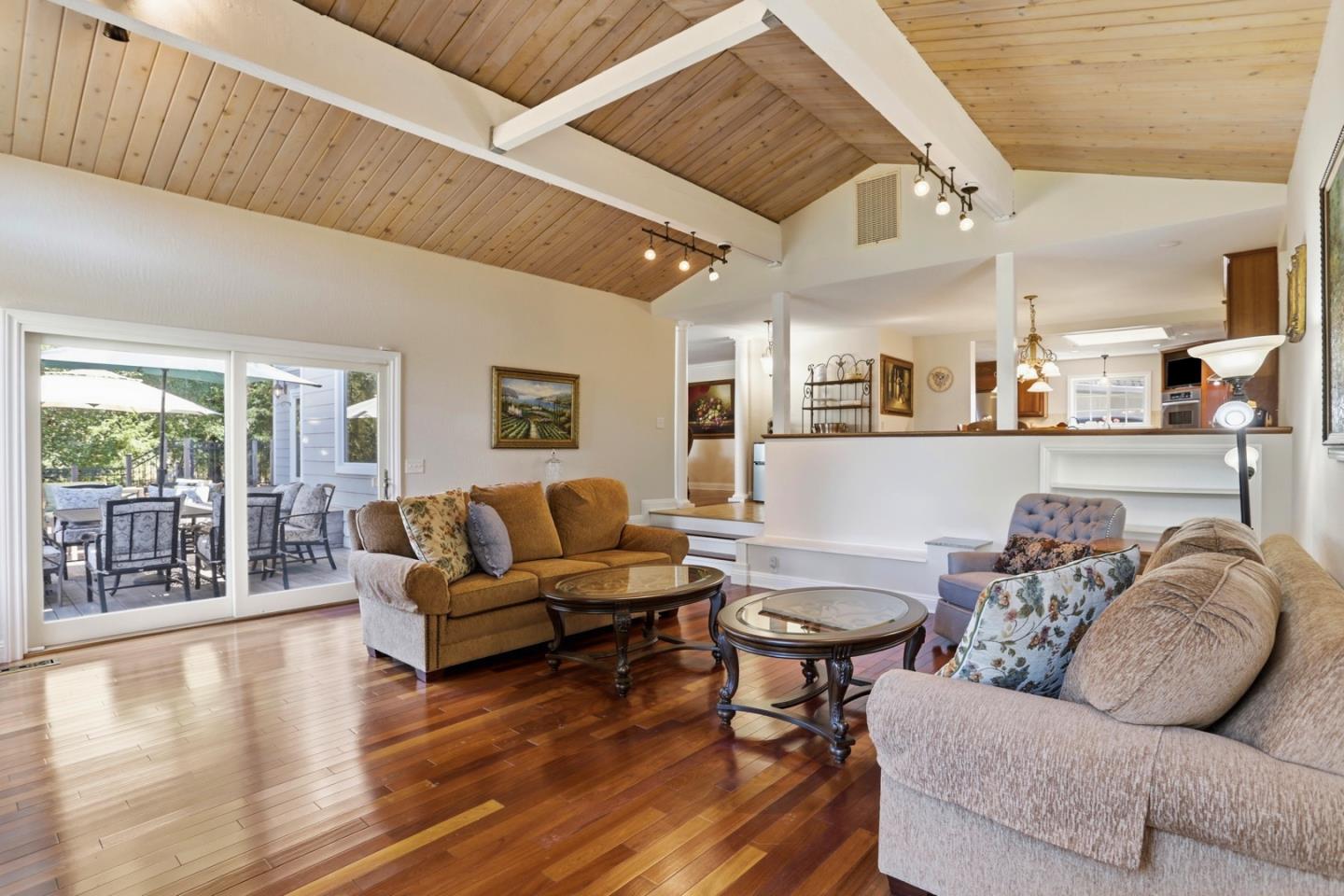 Detail Gallery Image 22 of 64 For 24010 Summit Woods Dr, Los Gatos,  CA 95033 - 4 Beds | 4/1 Baths