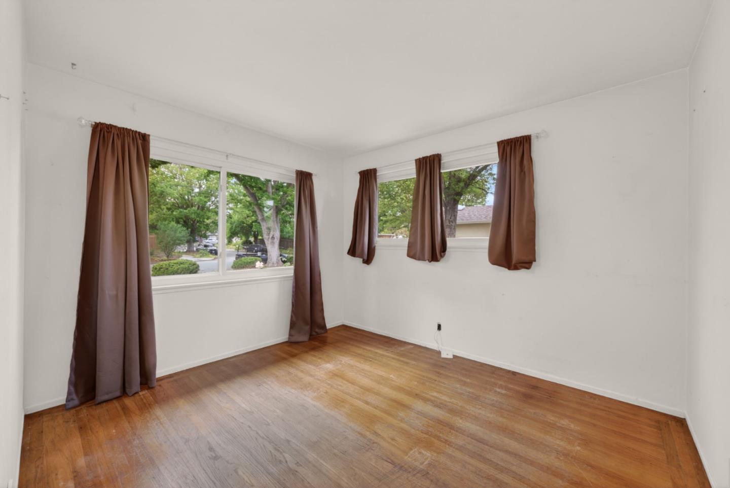 Detail Gallery Image 13 of 43 For 4842 Winton Way, San Jose,  CA 95124 - 3 Beds | 2 Baths