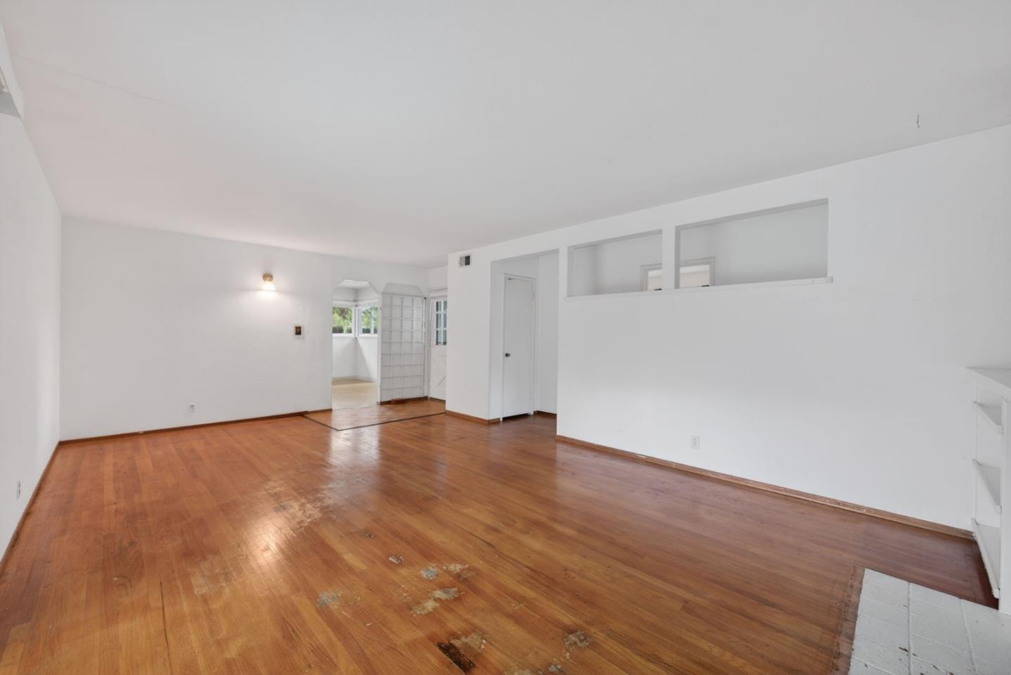 Detail Gallery Image 7 of 43 For 4842 Winton Way, San Jose,  CA 95124 - 3 Beds | 2 Baths