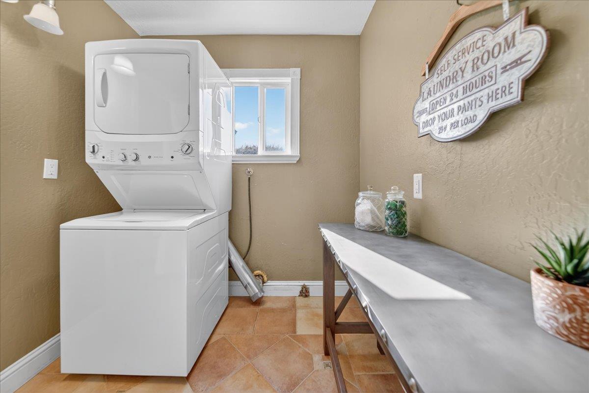 Detail Gallery Image 30 of 48 For 107 Paulsen Rd #D,  Watsonville,  CA 95076 - 3 Beds | 2 Baths