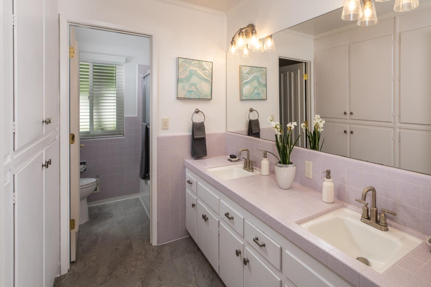 Detail Gallery Image 19 of 25 For 807 University Ave, Los Altos,  CA 94024 - 4 Beds | 2/1 Baths