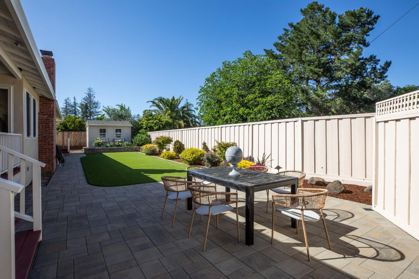 Detail Gallery Image 21 of 25 For 807 University Ave, Los Altos,  CA 94024 - 4 Beds | 2/1 Baths