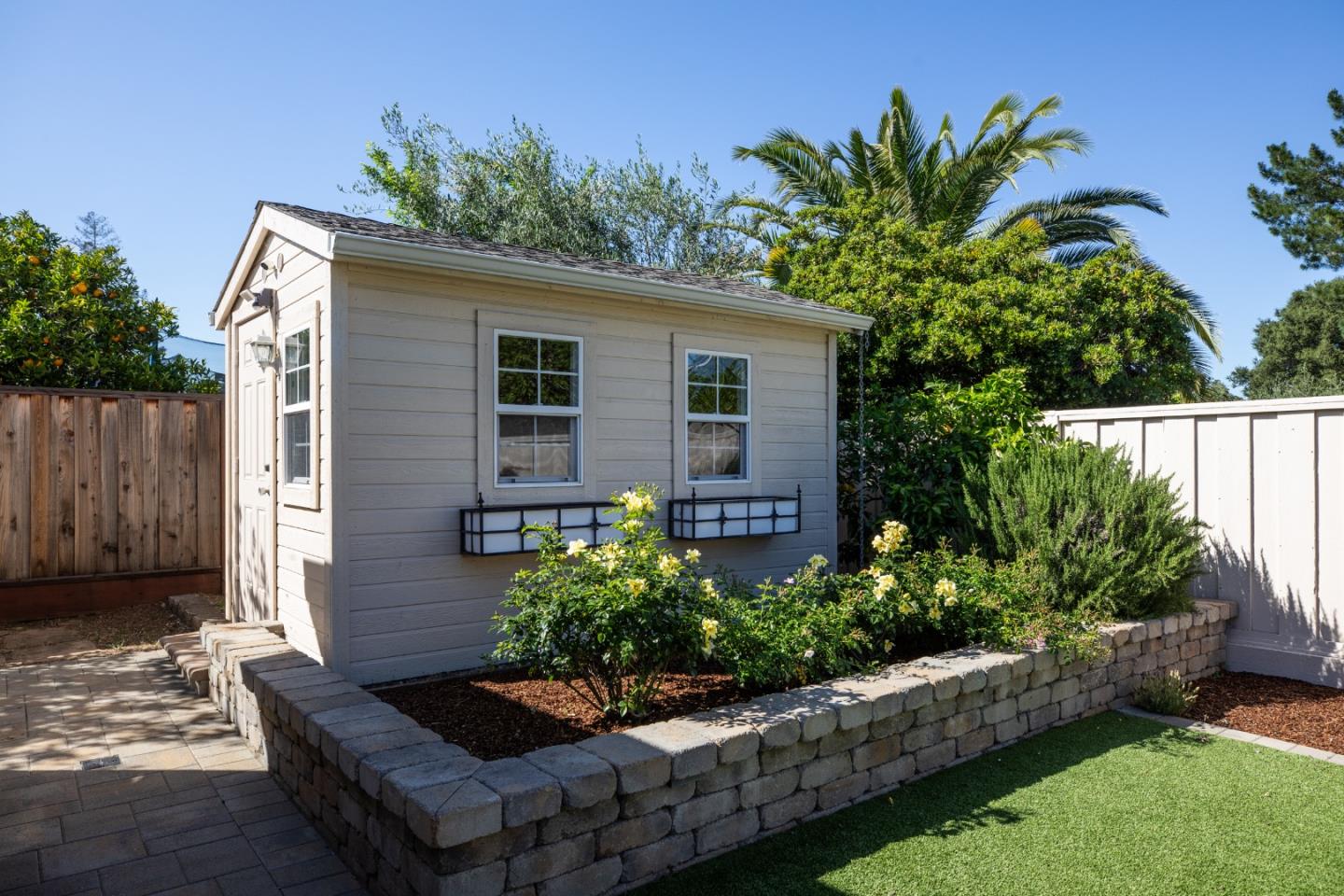 Detail Gallery Image 24 of 25 For 807 University Ave, Los Altos,  CA 94024 - 4 Beds | 2/1 Baths