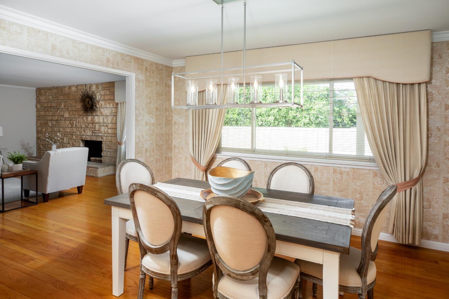 Detail Gallery Image 8 of 25 For 807 University Ave, Los Altos,  CA 94024 - 4 Beds | 2/1 Baths