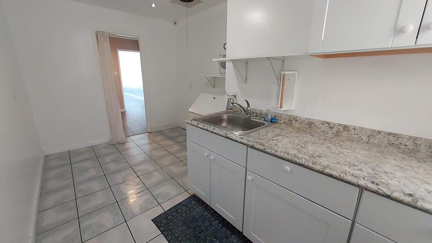 Detail Gallery Image 3 of 9 For 630-632 El Camino Real, San Carlos,  CA 94070 - – Beds | – Baths