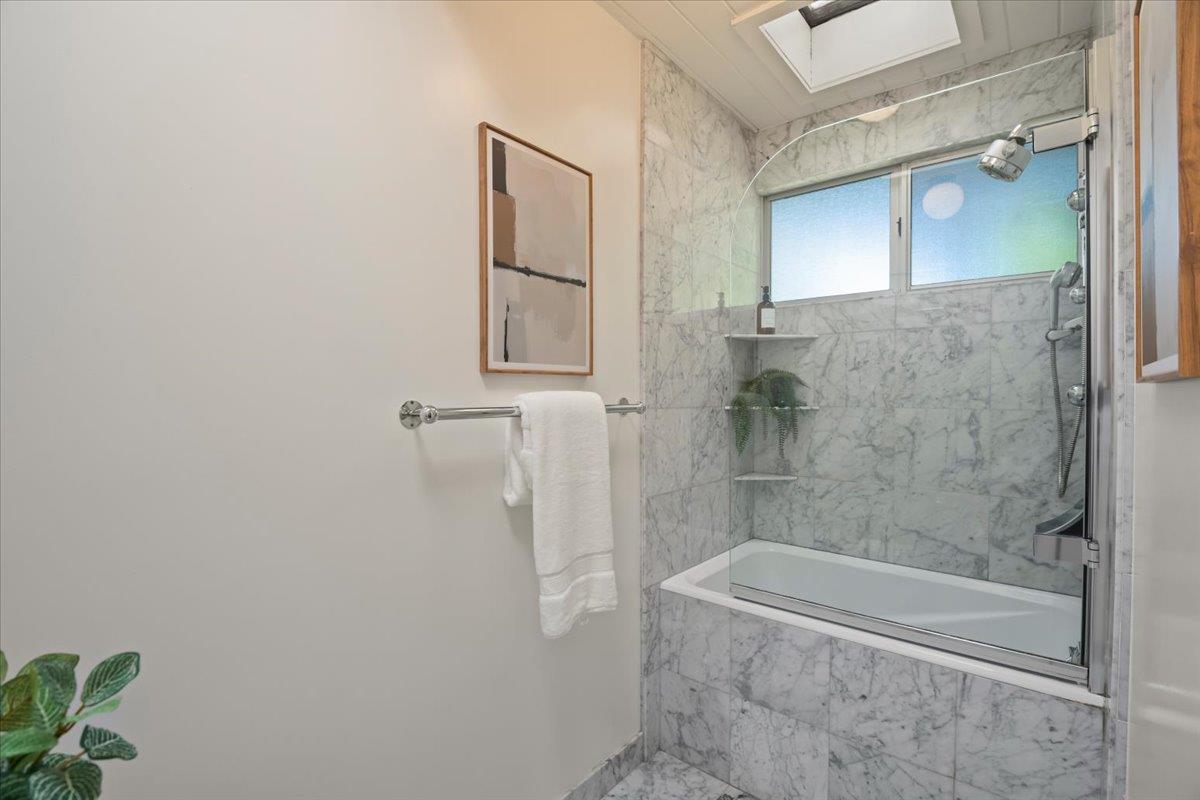 Detail Gallery Image 22 of 37 For 950 Susquehanna Ct, Sunnyvale,  CA 94087 - 5 Beds | 2 Baths