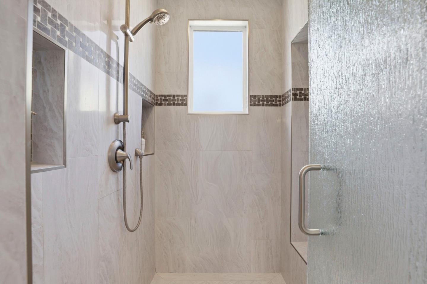 Detail Gallery Image 32 of 49 For 1965 Saint  Andrews Cir, Gilroy,  CA 95020 - 4 Beds | 3 Baths