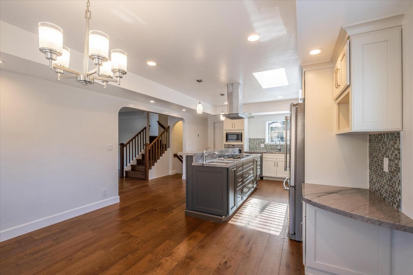 Detail Gallery Image 10 of 39 For 631 Riverside Ave, Santa Cruz,  CA 95060 - – Beds | – Baths