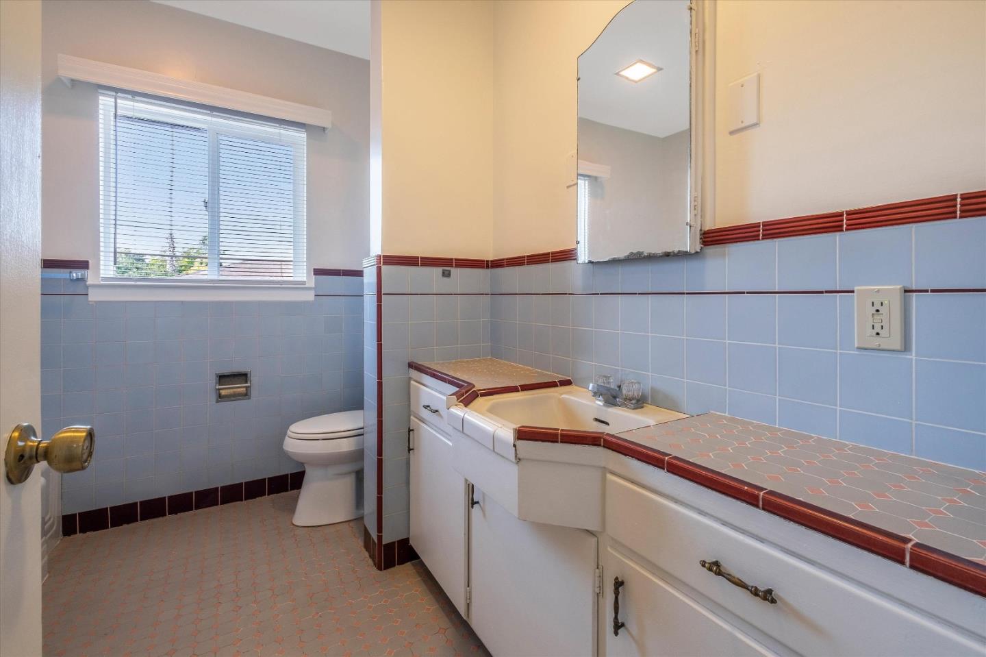 631 Riverside Avenue, Santa Cruz, CA, 95060