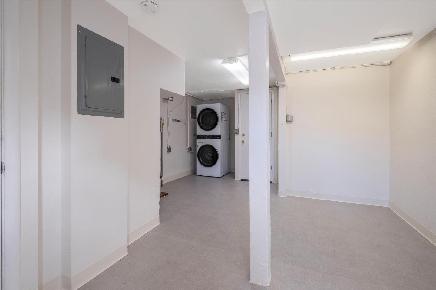 Detail Gallery Image 21 of 39 For 631 Riverside Ave, Santa Cruz,  CA 95060 - – Beds | – Baths