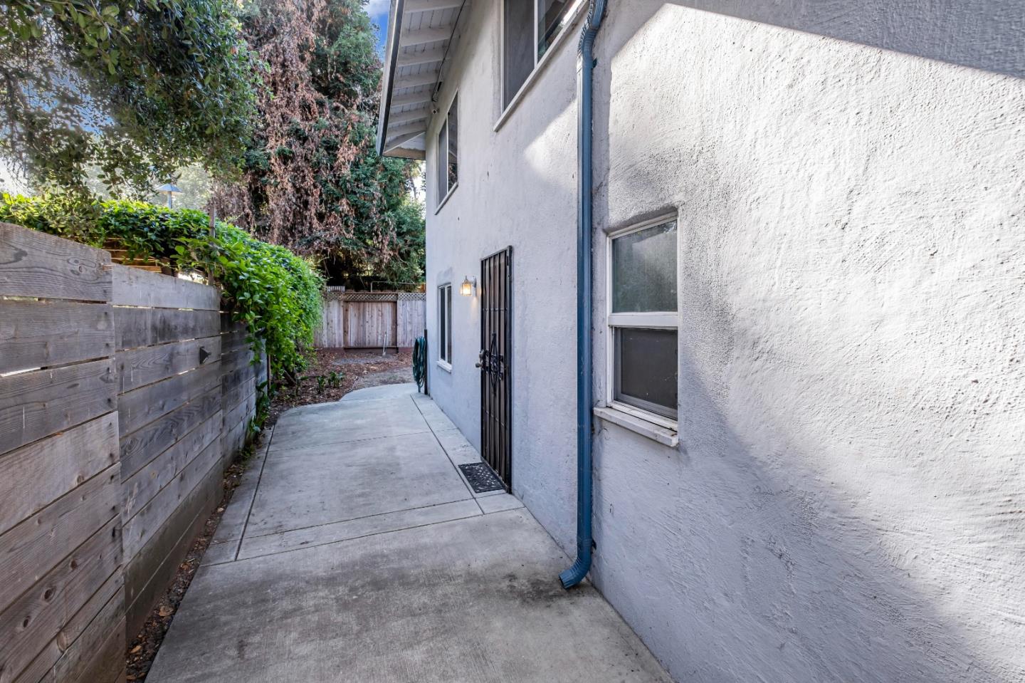 Detail Gallery Image 23 of 39 For 631 Riverside Ave, Santa Cruz,  CA 95060 - – Beds | – Baths