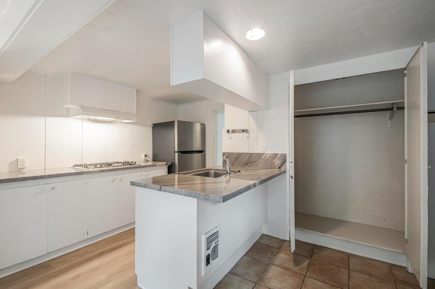 Detail Gallery Image 26 of 39 For 631 Riverside Ave, Santa Cruz,  CA 95060 - – Beds | – Baths