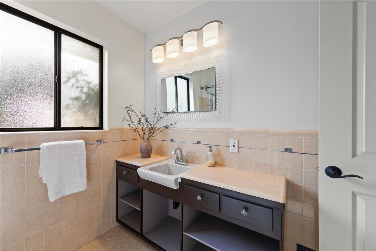 Detail Gallery Image 22 of 41 For 3315 Caxton Ct, San Mateo,  CA 94403 - 3 Beds | 3 Baths