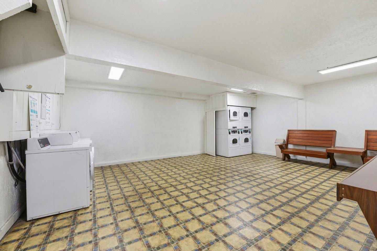 Detail Gallery Image 30 of 34 For 151 Buckingham Dr #251,  Santa Clara,  CA 95051 - 1 Beds | 1 Baths