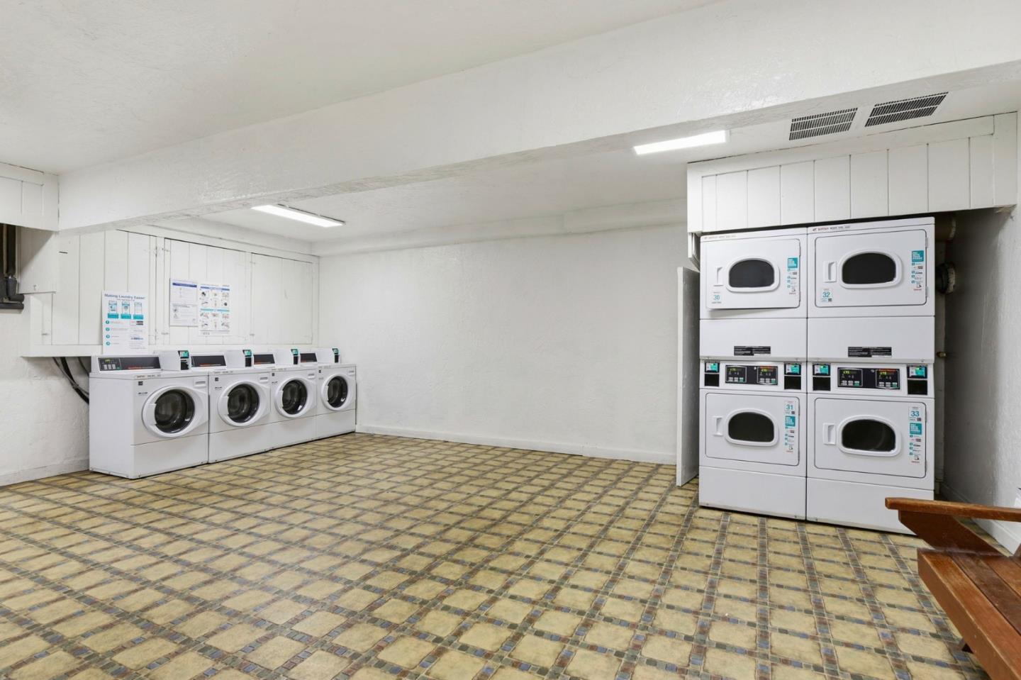 Detail Gallery Image 32 of 34 For 151 Buckingham Dr #251,  Santa Clara,  CA 95051 - 1 Beds | 1 Baths