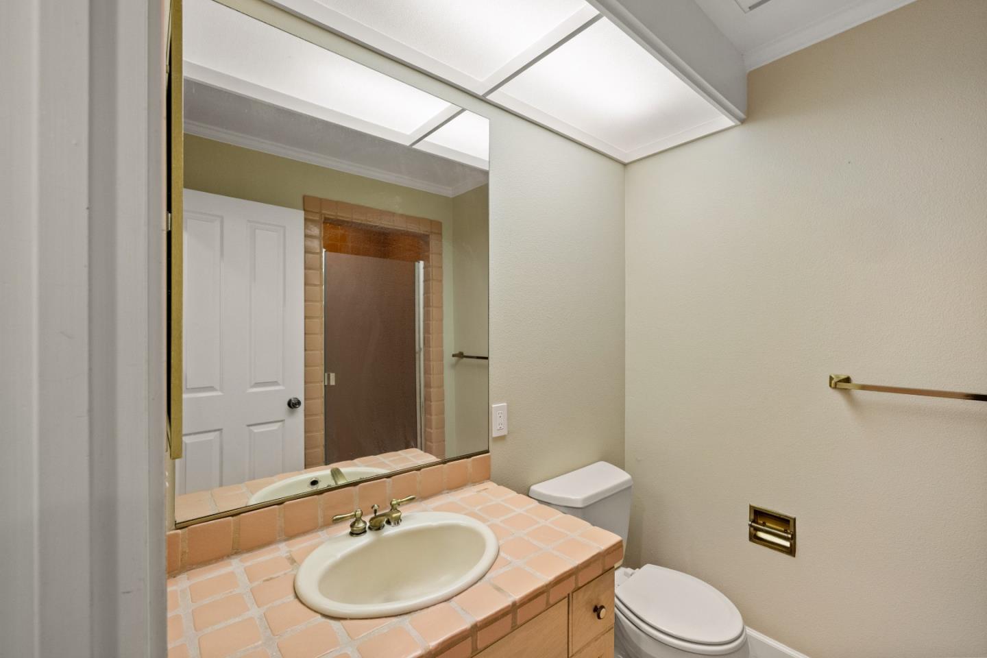 Detail Gallery Image 24 of 43 For 25399 Markham Ln, Salinas,  CA 93908 - 3 Beds | 3 Baths