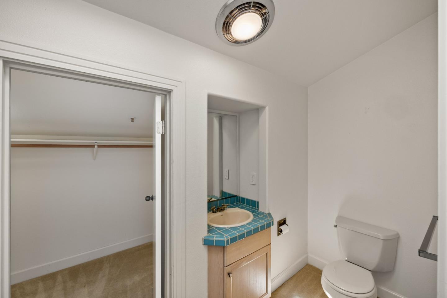 Detail Gallery Image 30 of 43 For 25399 Markham Ln, Salinas,  CA 93908 - 3 Beds | 3 Baths