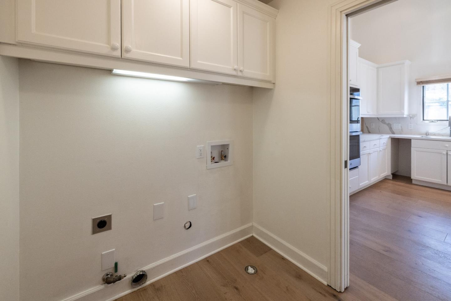 Detail Gallery Image 32 of 43 For 25399 Markham Ln, Salinas,  CA 93908 - 3 Beds | 3 Baths