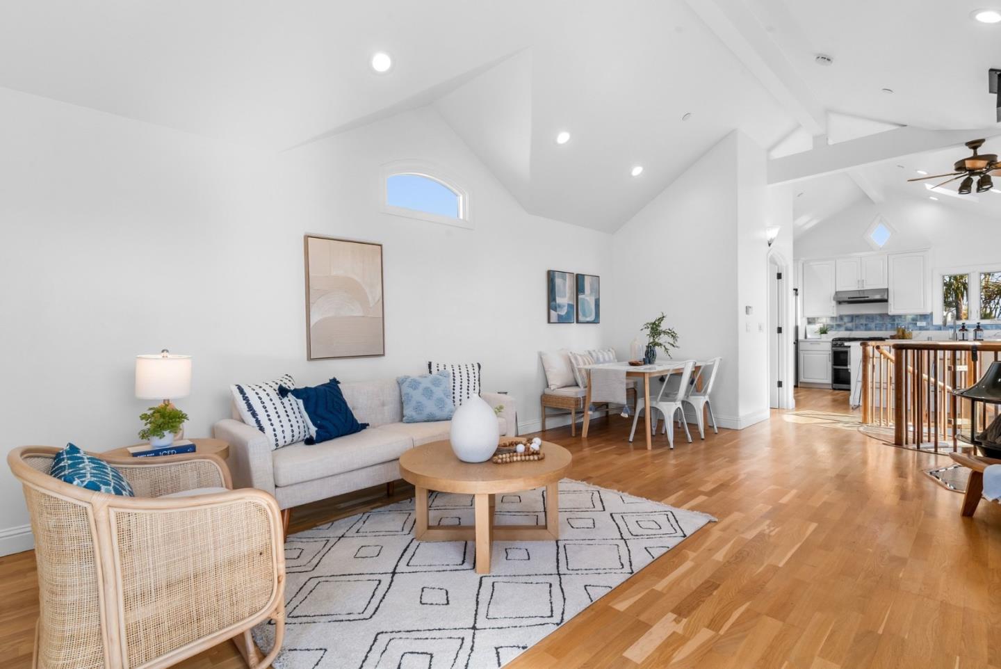 Detail Gallery Image 17 of 48 For 121 Anchorage Ave, Santa Cruz,  CA 95062 - 2 Beds | 1/1 Baths