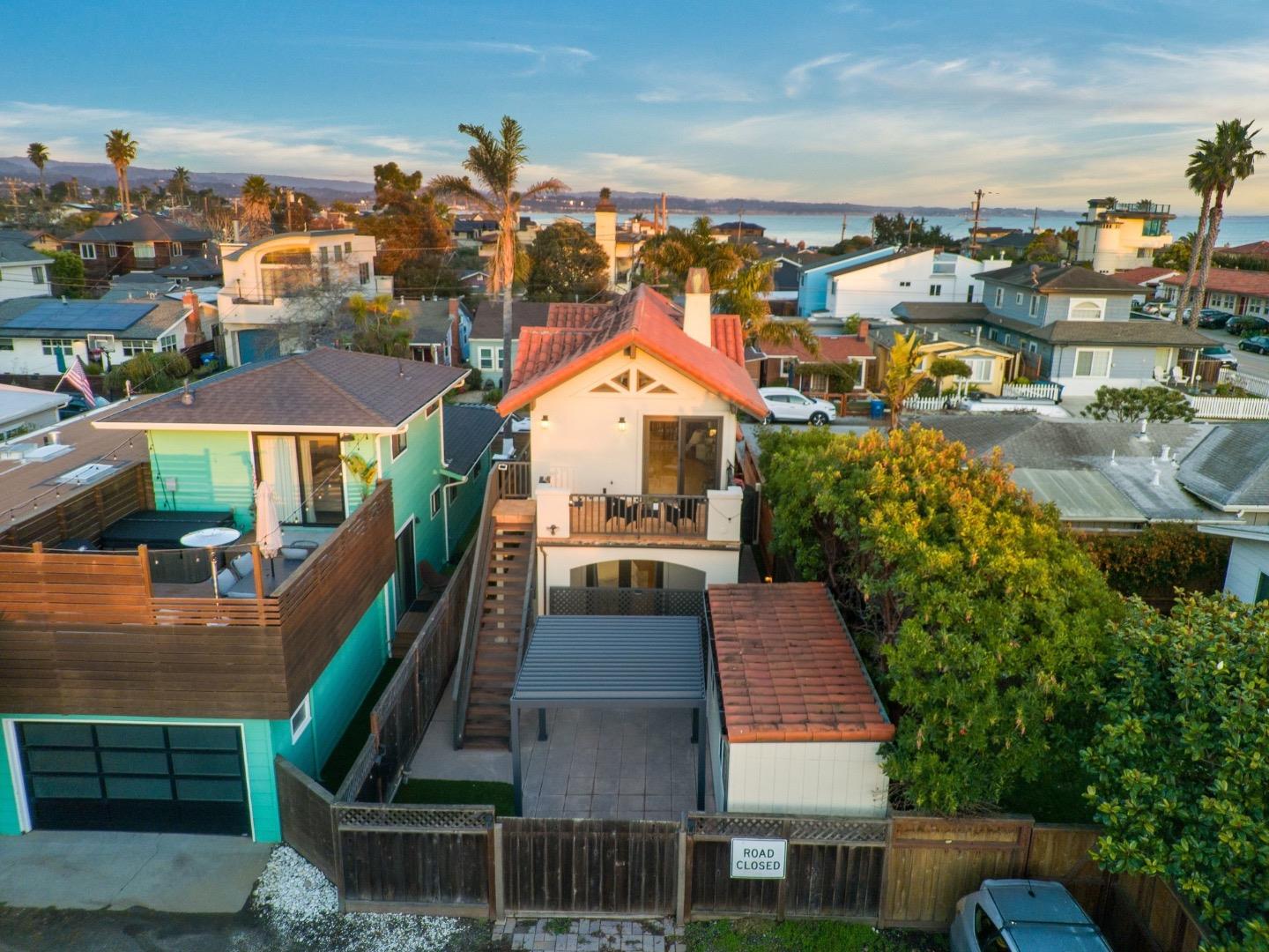 Detail Gallery Image 37 of 48 For 121 Anchorage Ave, Santa Cruz,  CA 95062 - 2 Beds | 1/1 Baths