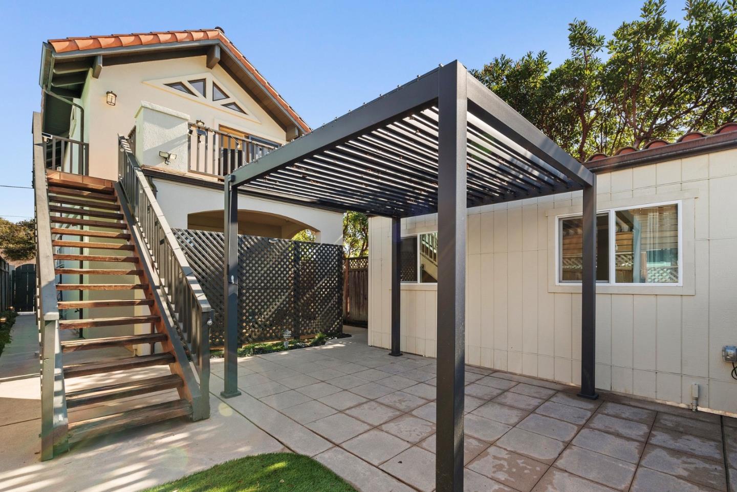 Detail Gallery Image 38 of 48 For 121 Anchorage Ave, Santa Cruz,  CA 95062 - 2 Beds | 1/1 Baths