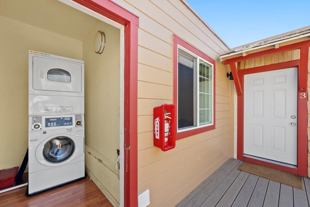 Detail Gallery Image 11 of 30 For 817 California St, Santa Cruz,  CA 95060 - – Beds | – Baths