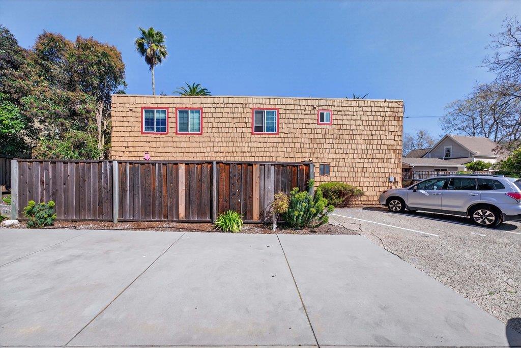 Detail Gallery Image 9 of 30 For 817 California St, Santa Cruz,  CA 95060 - – Beds | – Baths