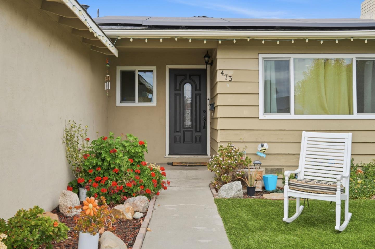 Detail Gallery Image 3 of 16 For 473 W Kavanagh Ave, Tracy,  CA 95376 - 3 Beds | 2 Baths