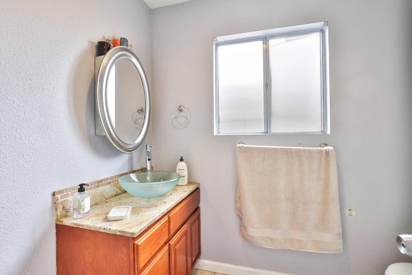 Detail Gallery Image 21 of 27 For 2537 Orinda Dr, San Jose,  CA 95121 - 3 Beds | 2 Baths