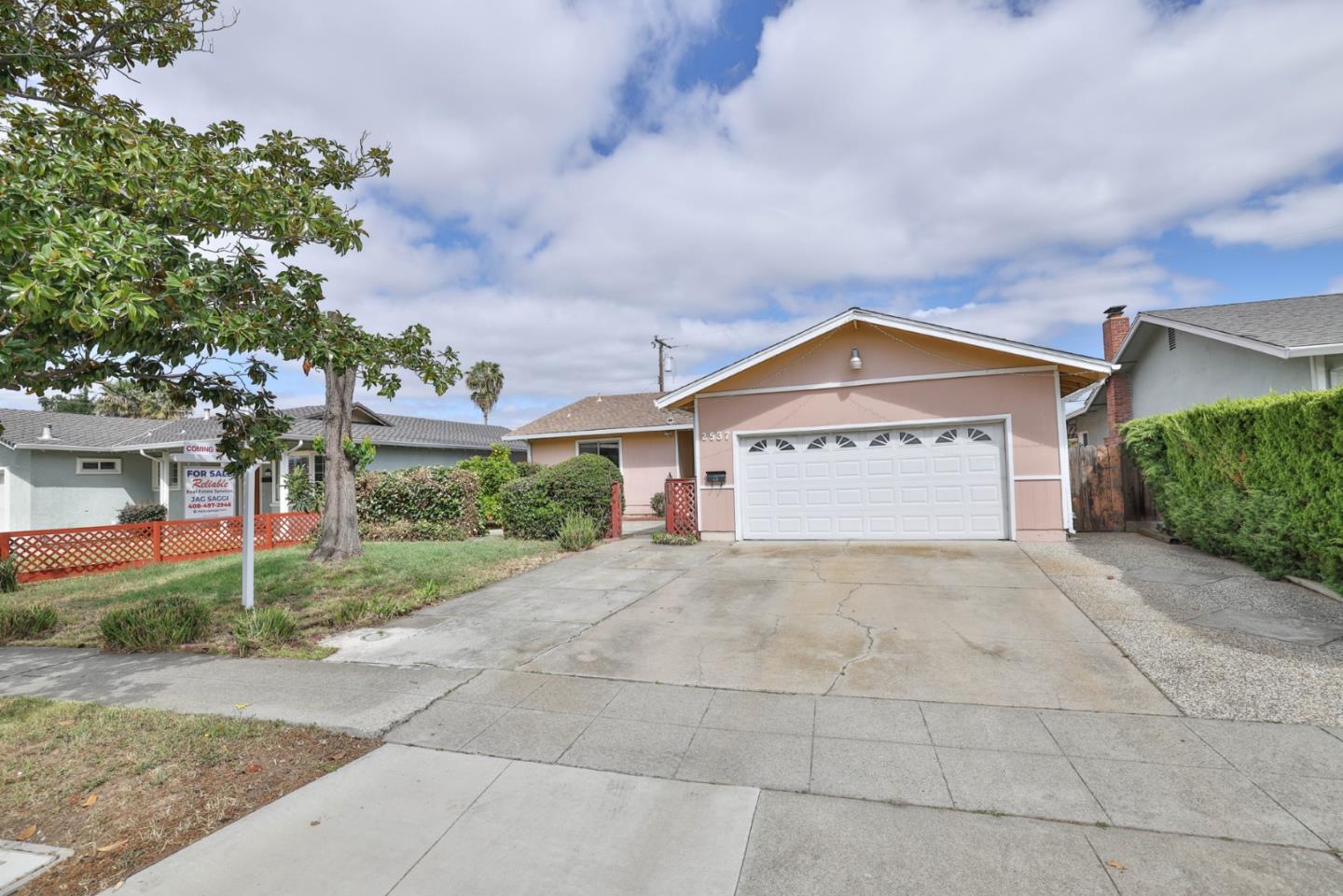 Detail Gallery Image 3 of 27 For 2537 Orinda Dr, San Jose,  CA 95121 - 3 Beds | 2 Baths