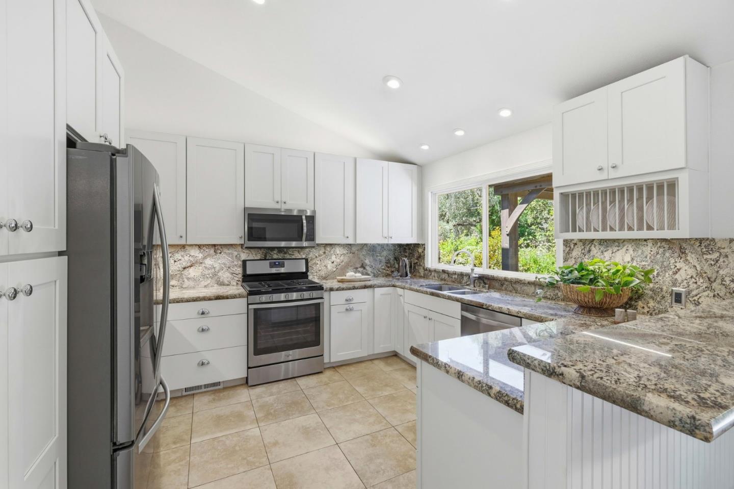 Detail Gallery Image 14 of 49 For 1460 Quail Hollow Rd, Ben Lomond,  CA 95005 - 3 Beds | 2 Baths