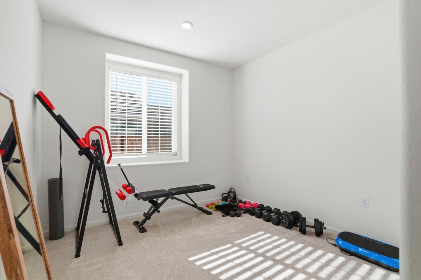 Detail Gallery Image 27 of 37 For 1957 Apiary Way, Hughson,  CA 95326 - 4 Beds | 2/1 Baths