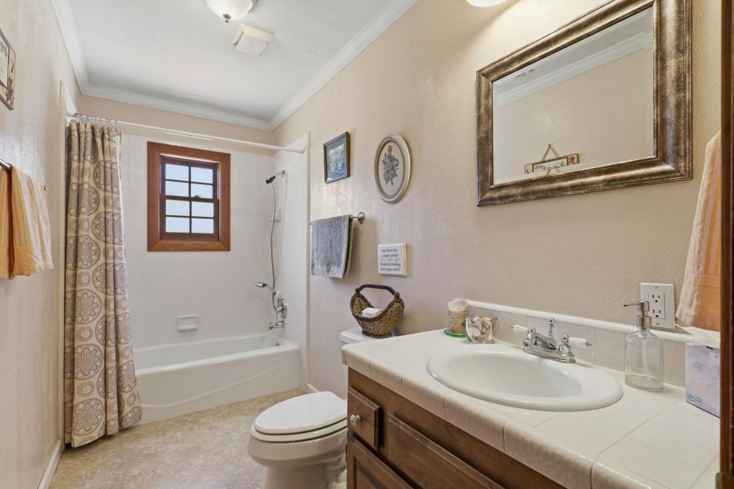 Detail Gallery Image 20 of 38 For 135 Rancho Rio Ave, Ben Lomond,  CA 95005 - 3 Beds | 3 Baths