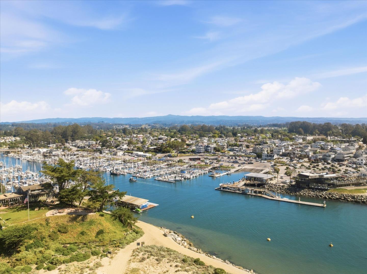 Detail Gallery Image 24 of 32 For 171 Marine Parade, Santa Cruz,  CA 95062 - – Beds | – Baths