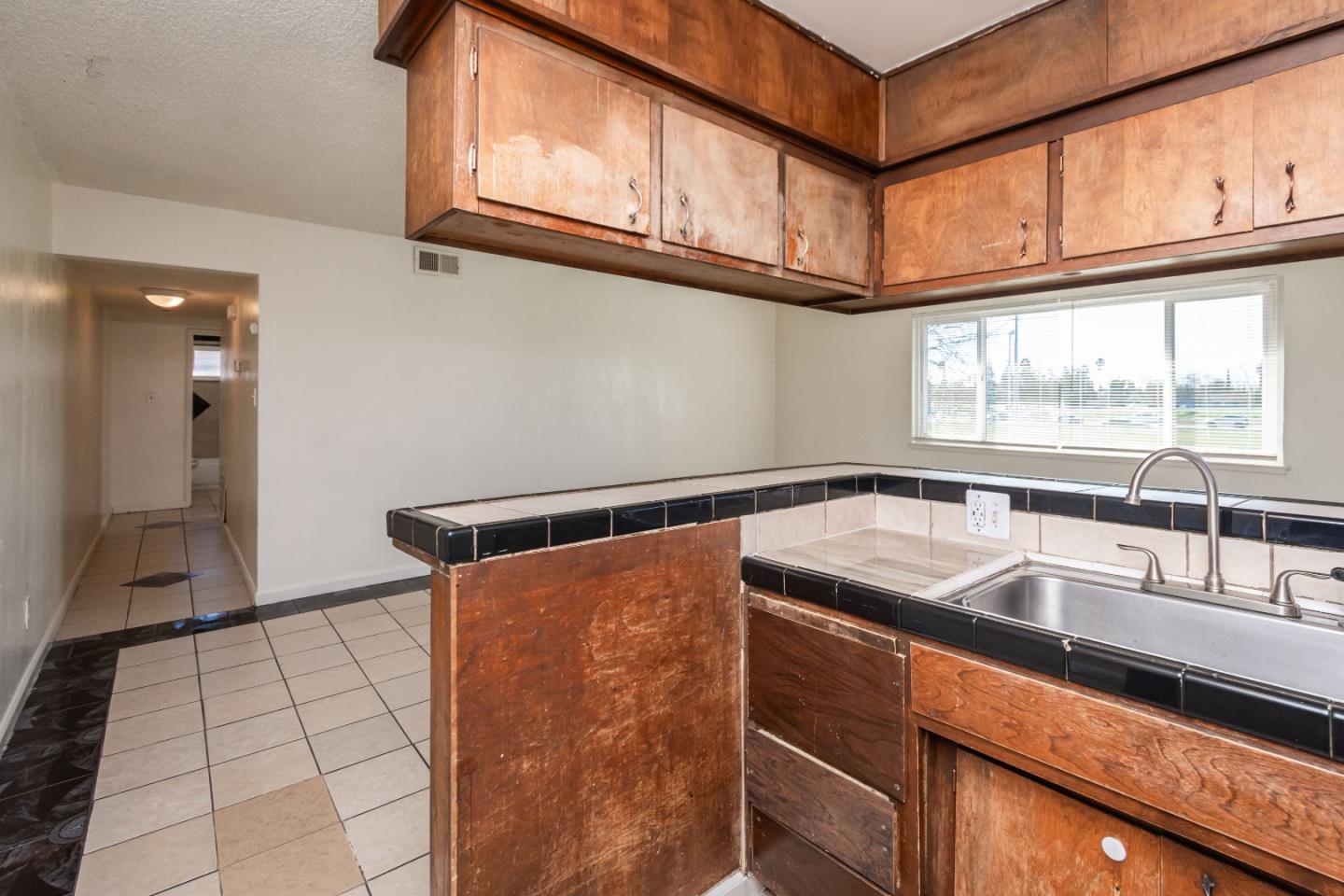 Detail Gallery Image 21 of 39 For 10 Nedra Ct, Sacramento,  CA 95822 - – Beds | – Baths