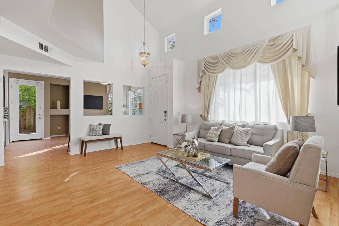 Detail Gallery Image 11 of 42 For 4040 Hemingway Cmn, Fremont,  CA 94536 - 3 Beds | 2/1 Baths