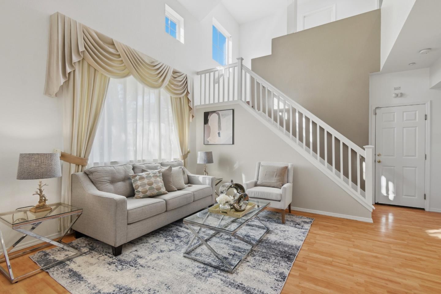 Detail Gallery Image 3 of 42 For 4040 Hemingway Cmn, Fremont,  CA 94536 - 3 Beds | 2/1 Baths