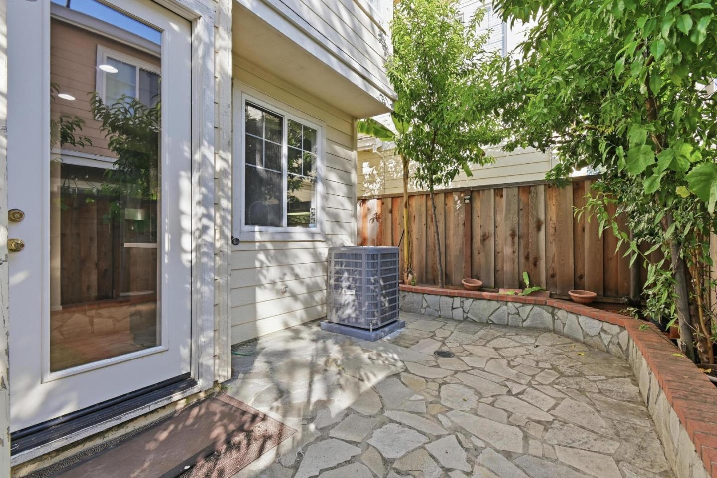 Detail Gallery Image 34 of 42 For 4040 Hemingway Cmn, Fremont,  CA 94536 - 3 Beds | 2/1 Baths