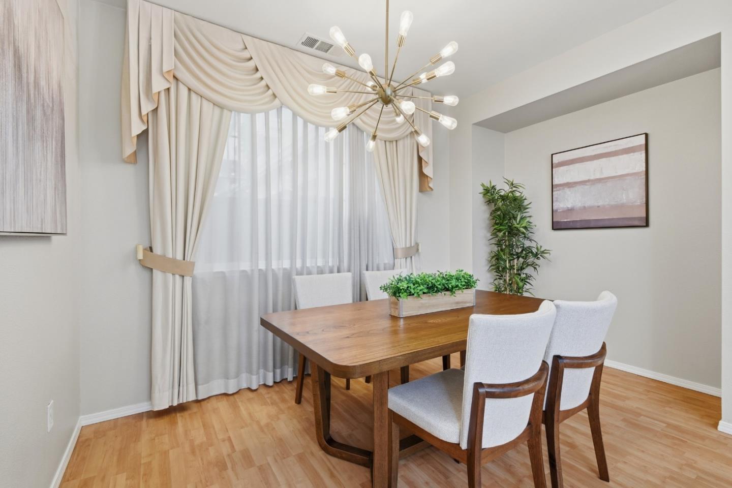 Detail Gallery Image 8 of 42 For 4040 Hemingway Cmn, Fremont,  CA 94536 - 3 Beds | 2/1 Baths