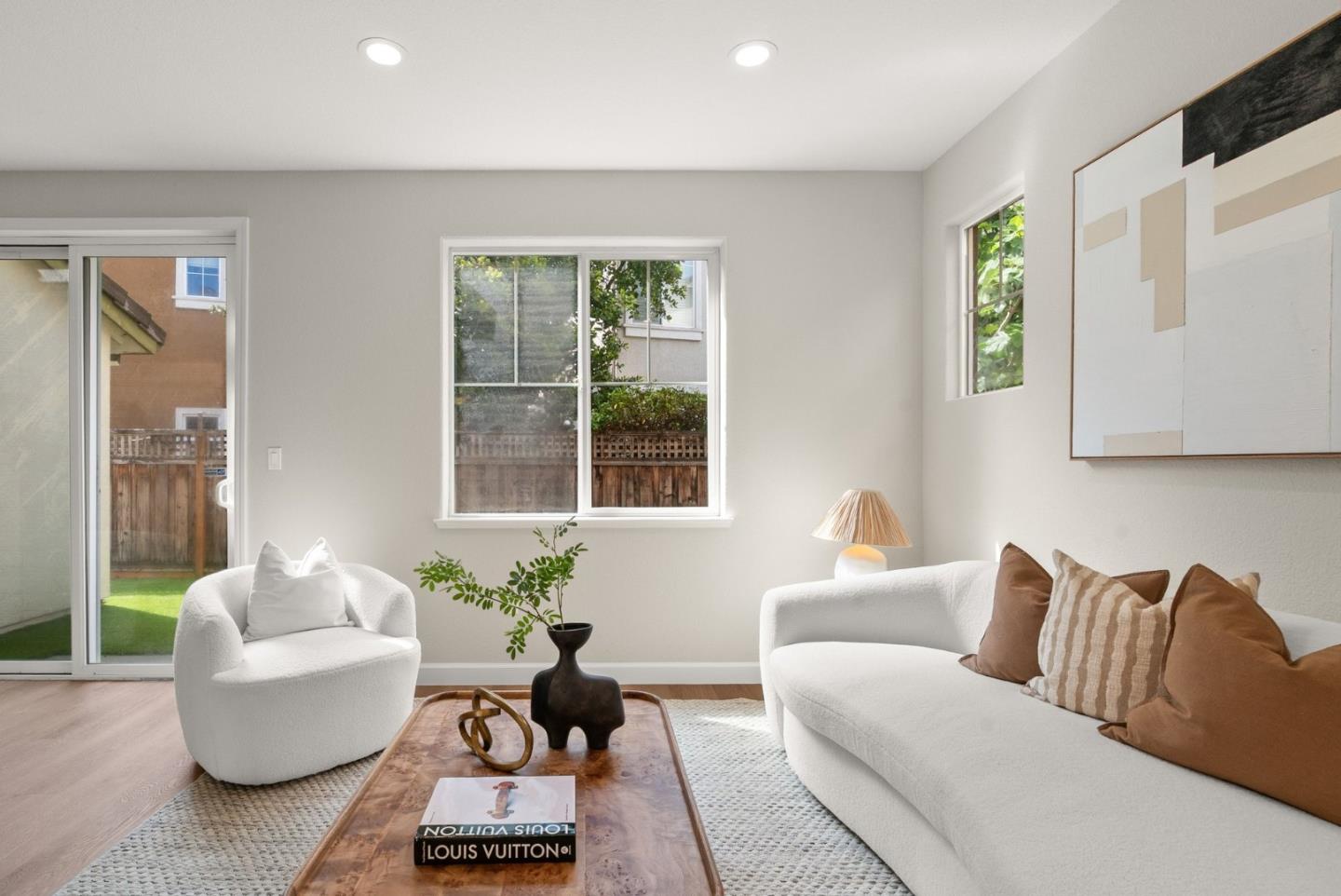 Detail Gallery Image 11 of 50 For 510 Sandlewood St, Menlo Park,  CA 94025 - 4 Beds | 3 Baths