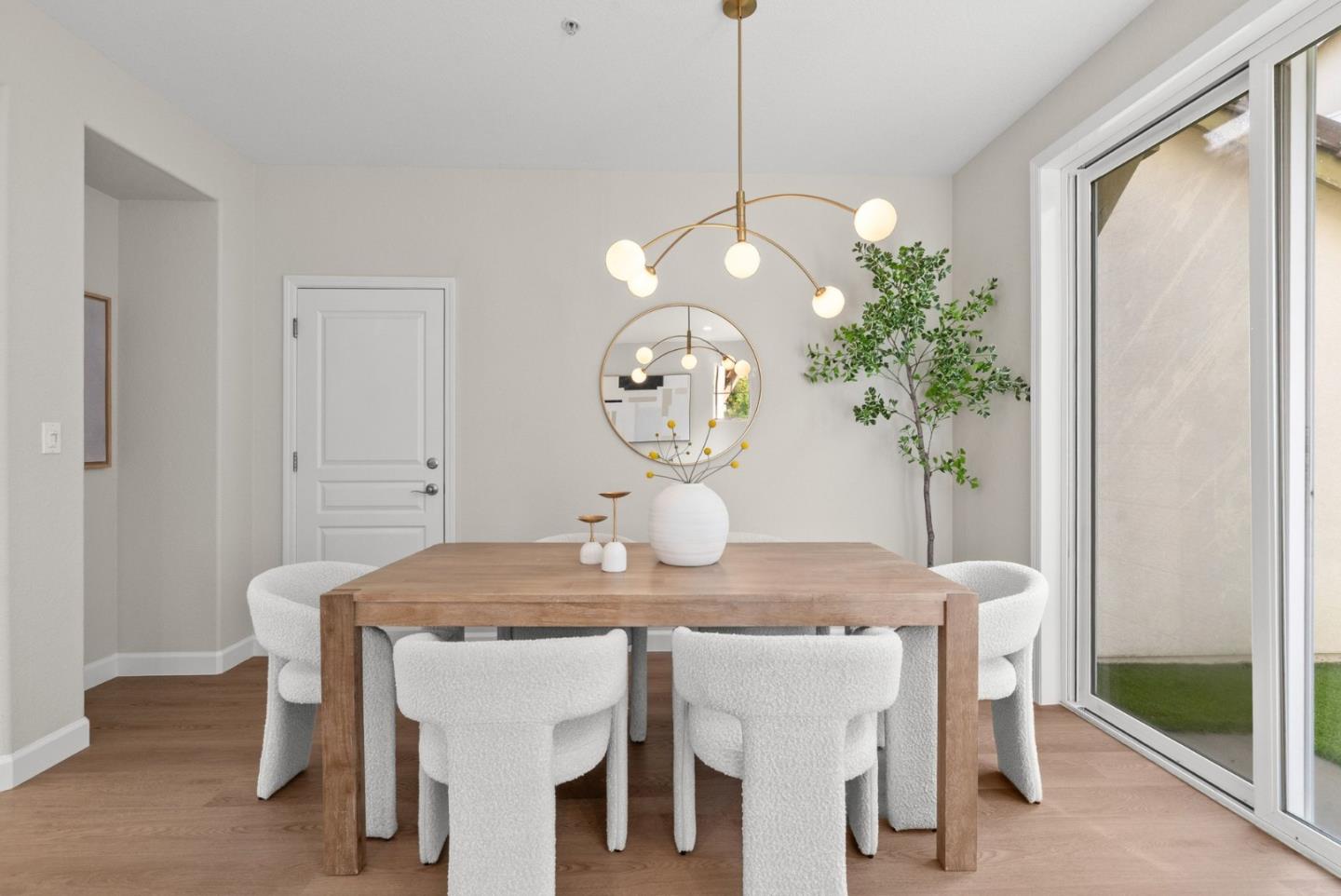 Detail Gallery Image 18 of 50 For 510 Sandlewood St, Menlo Park,  CA 94025 - 4 Beds | 3 Baths