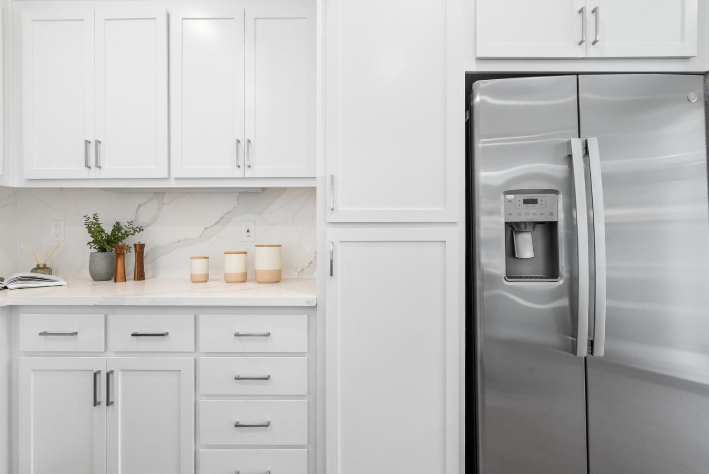 Detail Gallery Image 26 of 50 For 510 Sandlewood St, Menlo Park,  CA 94025 - 4 Beds | 3 Baths