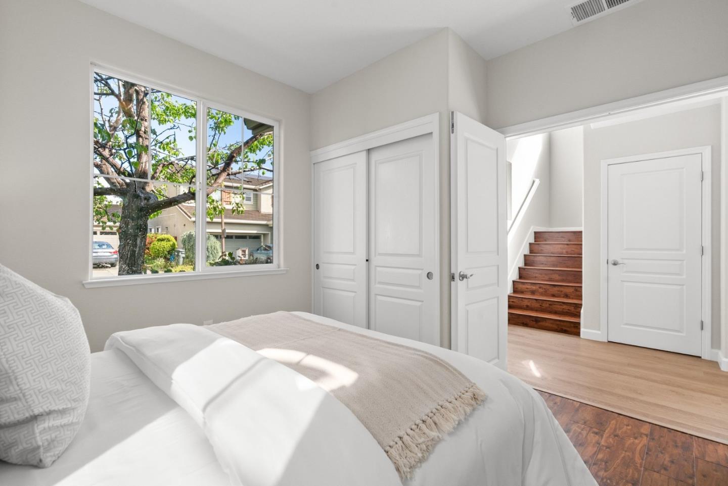 Detail Gallery Image 29 of 50 For 510 Sandlewood St, Menlo Park,  CA 94025 - 4 Beds | 3 Baths