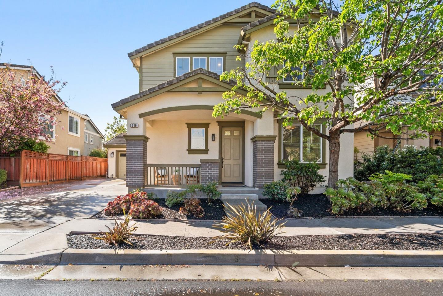 Detail Gallery Image 4 of 50 For 510 Sandlewood St, Menlo Park,  CA 94025 - 4 Beds | 3 Baths